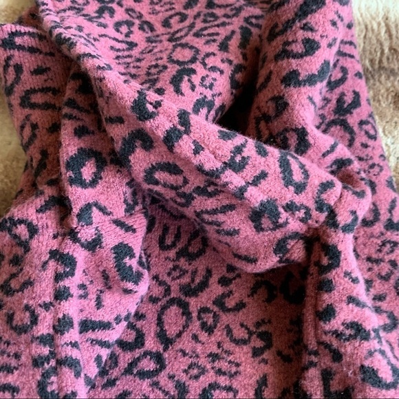 Line Samantha V-Neck Burnt Berry Leopard Sweater - Picture 5 of 8